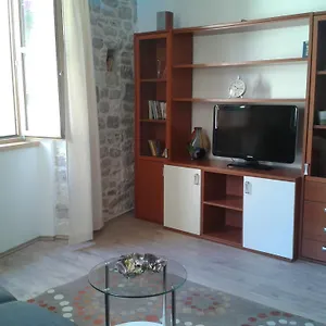 Mila Apartment