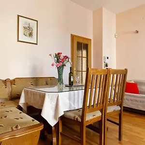 Ana Apartment